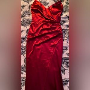 Slim prom/formal dress